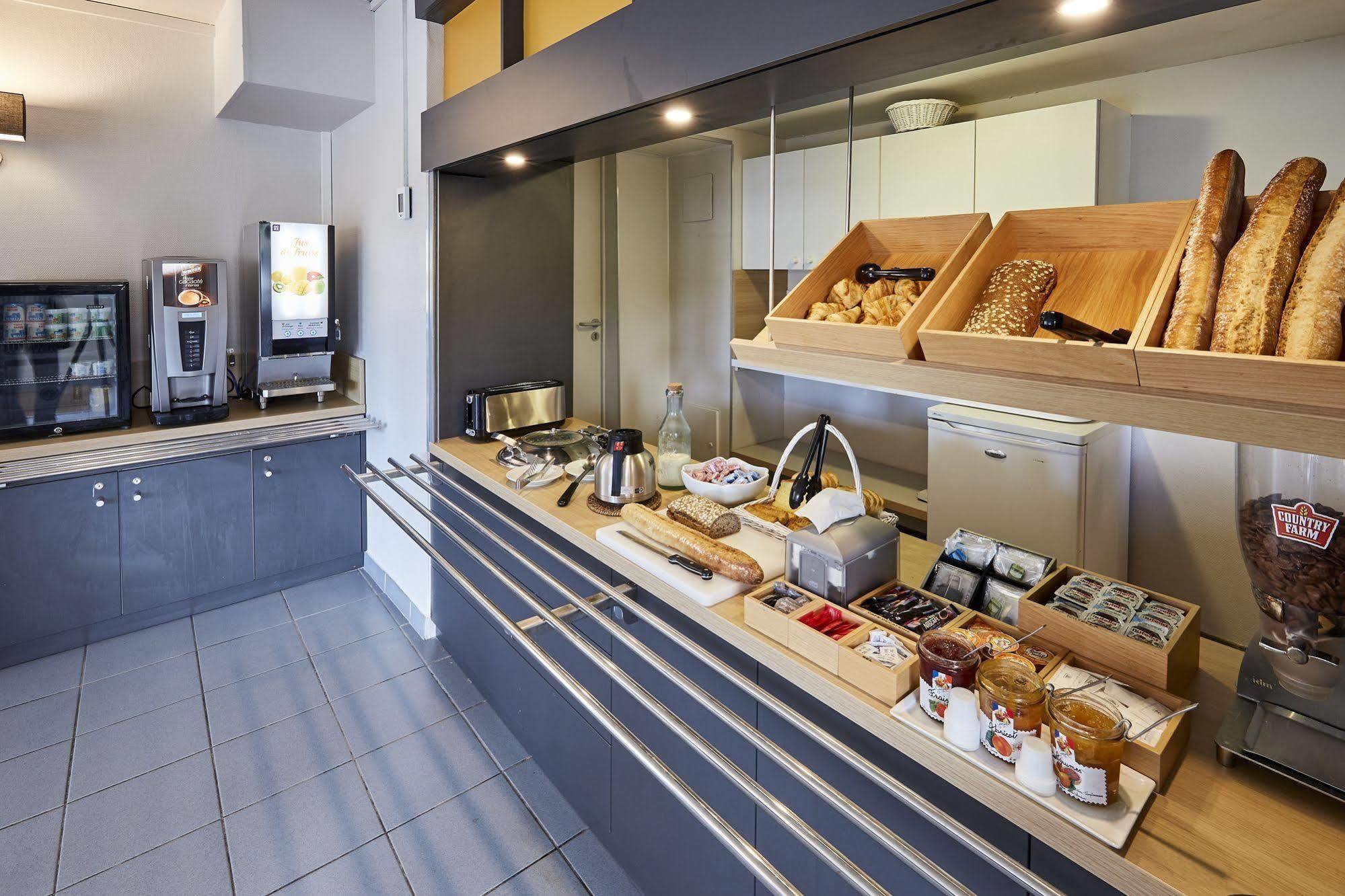 B&B Hotel Goussainville Cdg Екстериор снимка